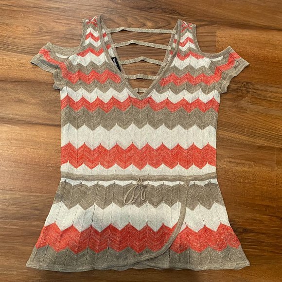 Bebe Metallic Cold Shoulder Top with Tie Waist Size Medium - Picture 2 of 9